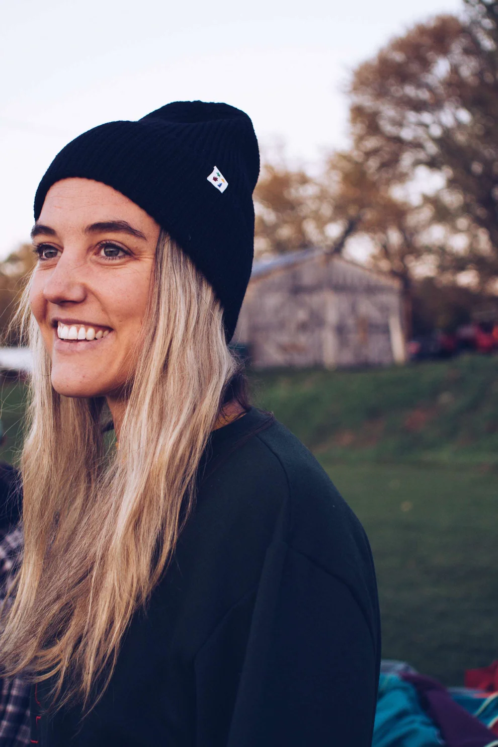 Black Recycled Acrylic Beanie | Unisex - Les Saisons