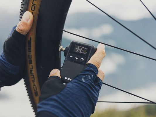 Pompe MINI Numérique Électrique E-BOOSTER - Topeak